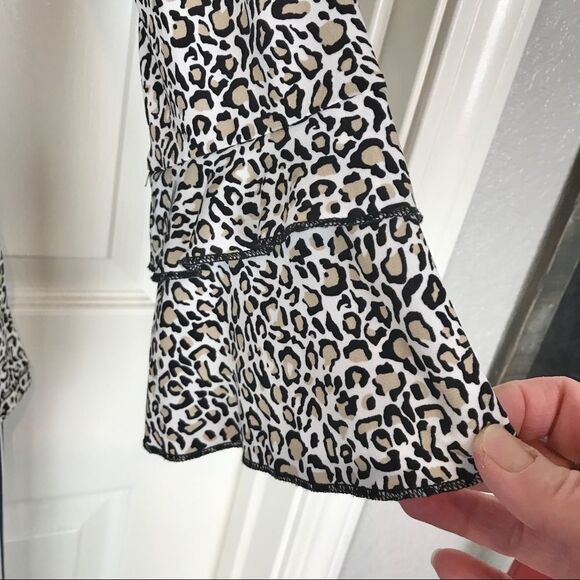Karl Lagerfeld Leo Leopard Print Ruffle Sleeve Top Size Small - Picture 4 of 7
